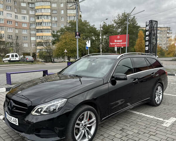 Черный Мерседес Е-Класс, объемом двигателя 2.2 л и пробегом 420 тыс. км за 15800 $, фото 1 на Automoto.ua