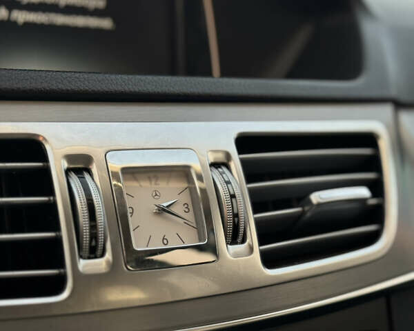 Чорний Мерседес Е-Клас, об'ємом двигуна 2.15 л та пробігом 310 тис. км за 12300 $, фото 39 на Automoto.ua