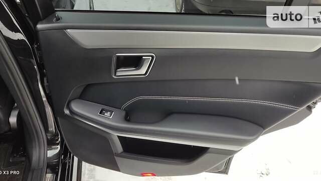 Черный Мерседес Е-Класс, объемом двигателя 2.2 л и пробегом 240 тыс. км за 17950 $, фото 31 на Automoto.ua