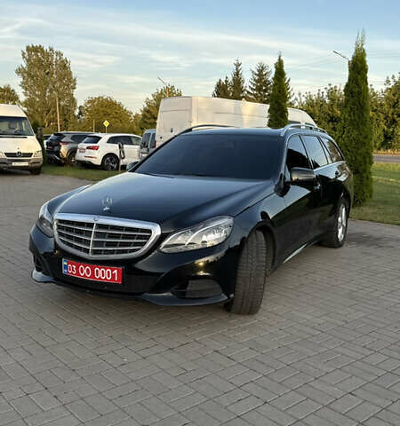 Черный Мерседес Е-Класс, объемом двигателя 2.2 л и пробегом 295 тыс. км за 13000 $, фото 2 на Automoto.ua