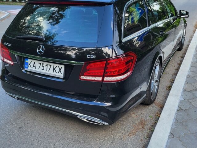 Черный Мерседес Е-Класс, объемом двигателя 2.1 л и пробегом 360 тыс. км за 15500 $, фото 2 на Automoto.ua