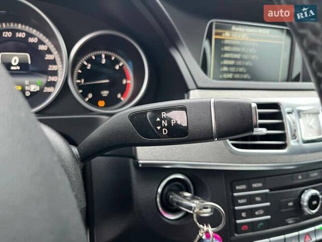 Чорний Мерседес Е-Клас, об'ємом двигуна 2.14 л та пробігом 219 тис. км за 15990 $, фото 19 на Automoto.ua