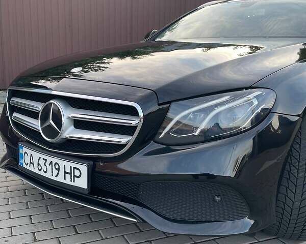 Чорний Мерседес Е-Клас, об'ємом двигуна 1.95 л та пробігом 260 тис. км за 21500 $, фото 1 на Automoto.ua