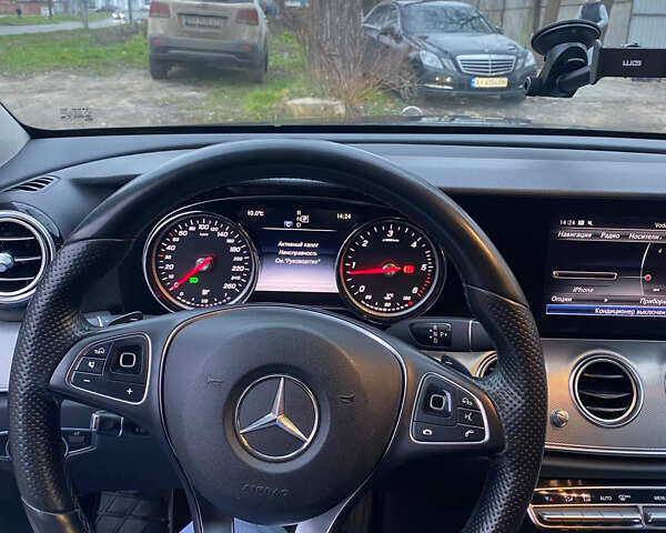 Черный Мерседес Е-Класс, объемом двигателя 1.95 л и пробегом 240 тыс. км за 18500 $, фото 13 на Automoto.ua