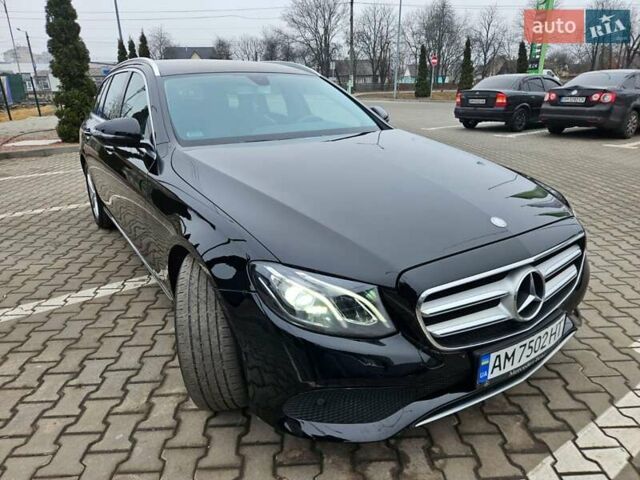 Чорний Мерседес Е-Клас, об'ємом двигуна 1.95 л та пробігом 343 тис. км за 23500 $, фото 4 на Automoto.ua