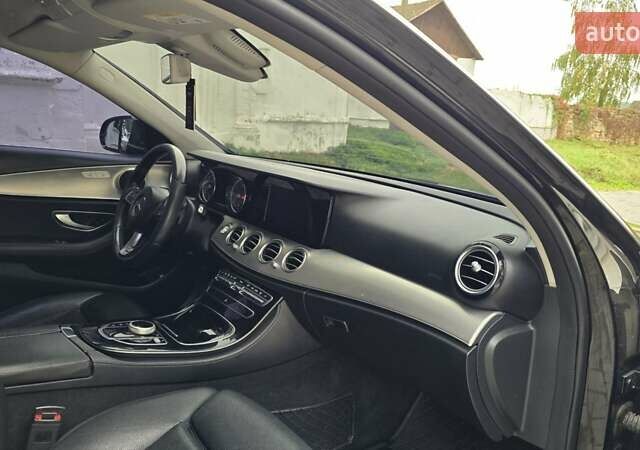 Чорний Мерседес Е-Клас, об'ємом двигуна 1.95 л та пробігом 375 тис. км за 18500 $, фото 19 на Automoto.ua