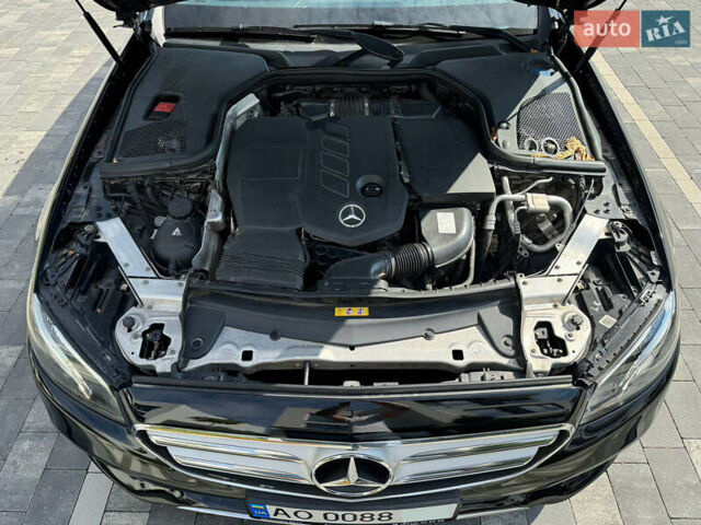 Черный Мерседес Е-Класс, объемом двигателя 1.95 л и пробегом 202 тыс. км за 25500 $, фото 1 на Automoto.ua