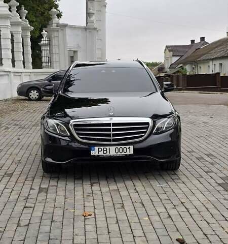 Чорний Мерседес Е-Клас, об'ємом двигуна 1.95 л та пробігом 375 тис. км за 18500 $, фото 1 на Automoto.ua