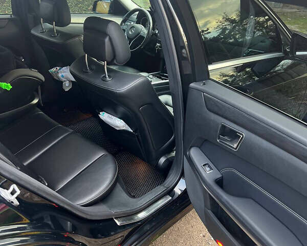 Мерседес Е-Клас 2016 у Чугуеве на Automoto.ua Чорний Мерседес Е-Клас, об'ємом двигуна 2.2 л та пробігом 277 тис. км за 17500 $, фото 5 на Automoto.ua