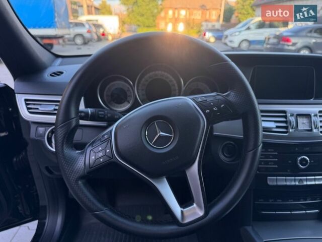 Черный Мерседес Е-Класс, объемом двигателя 2.14 л и пробегом 293 тыс. км за 15800 $, фото 66 на Automoto.ua