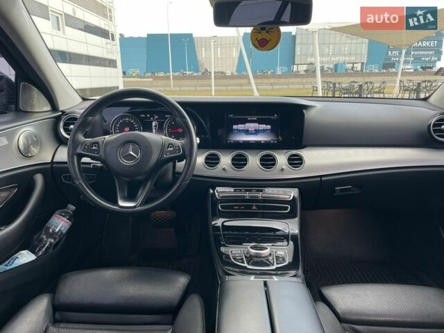 Чорний Мерседес Е-Клас, об'ємом двигуна 1.95 л та пробігом 319 тис. км за 16900 $, фото 6 на Automoto.ua