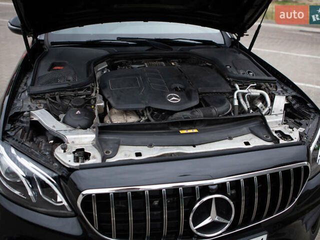 Чорний Мерседес Е-Клас, об'ємом двигуна 1.95 л та пробігом 226 тис. км за 20500 $, фото 2 на Automoto.ua