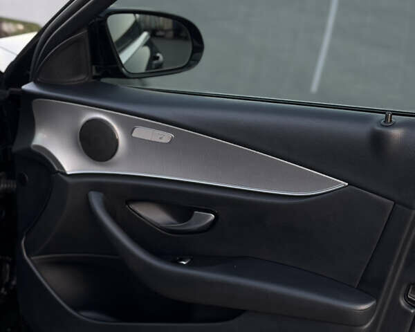 Черный Мерседес Е-Класс, объемом двигателя 1.95 л и пробегом 470 тыс. км за 17000 $, фото 24 на Automoto.ua