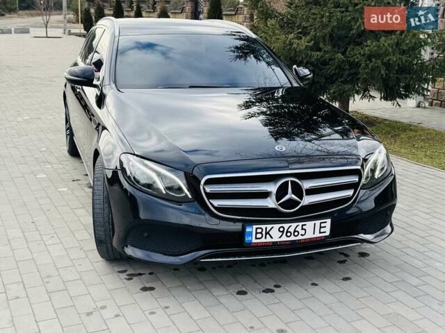 Чорний Мерседес Е-Клас, об'ємом двигуна 2 л та пробігом 330 тис. км за 24500 $, фото 9 на Automoto.ua