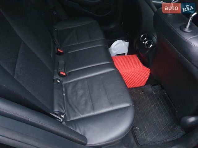 Чорний Мерседес Е-Клас, об'ємом двигуна 1.95 л та пробігом 364 тис. км за 19700 $, фото 13 на Automoto.ua