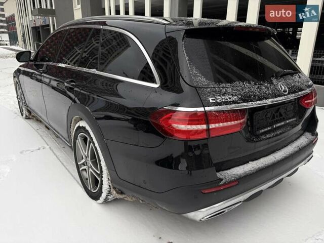 Черный Мерседес Е-Класс, объемом двигателя 1.95 л и пробегом 123 тыс. км за 35400 $, фото 52 на Automoto.ua