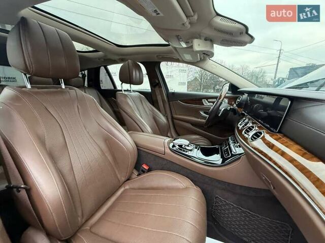 Черный Мерседес Е-Класс, объемом двигателя 2.99 л и пробегом 93 тыс. км за 18600 $, фото 9 на Automoto.ua