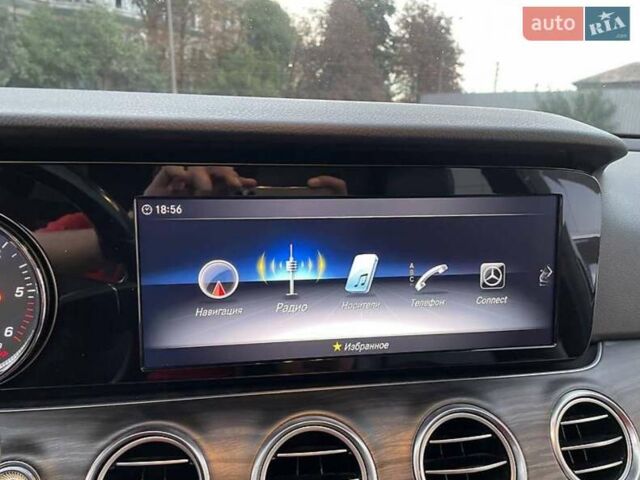 Черный Мерседес Е-Класс, объемом двигателя 1.95 л и пробегом 222 тыс. км за 25000 $, фото 3 на Automoto.ua