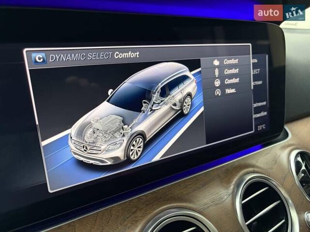 Черный Мерседес Е-Класс, объемом двигателя 1.95 л и пробегом 123 тыс. км за 33933 $, фото 25 на Automoto.ua