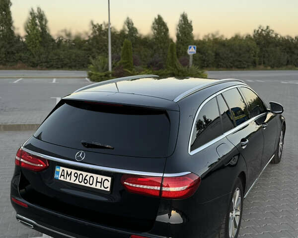 Черный Мерседес Е-Класс, объемом двигателя 1.95 л и пробегом 470 тыс. км за 17000 $, фото 12 на Automoto.ua