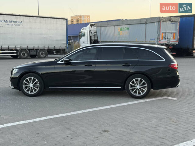 Черный Мерседес Е-Класс, объемом двигателя 1.95 л и пробегом 470 тыс. км за 17000 $, фото 13 на Automoto.ua