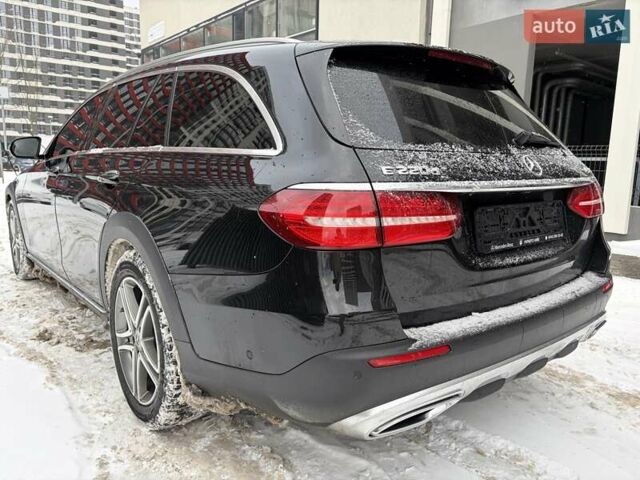 Черный Мерседес Е-Класс, объемом двигателя 1.95 л и пробегом 123 тыс. км за 35400 $, фото 46 на Automoto.ua