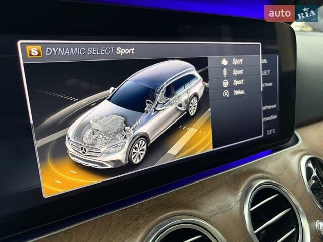 Черный Мерседес Е-Класс, объемом двигателя 1.95 л и пробегом 123 тыс. км за 35400 $, фото 26 на Automoto.ua