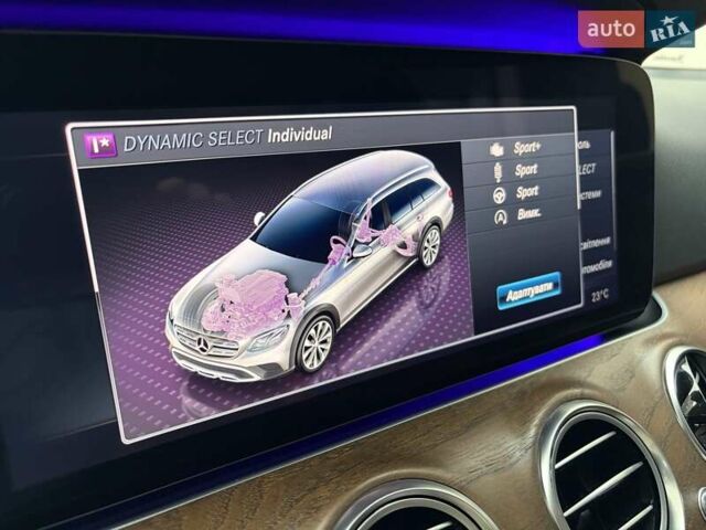 Черный Мерседес Е-Класс, объемом двигателя 1.95 л и пробегом 123 тыс. км за 35400 $, фото 24 на Automoto.ua