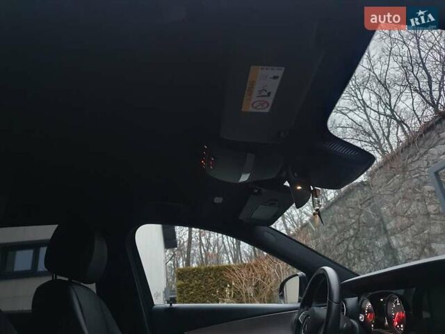 Чорний Мерседес Е-Клас, об'ємом двигуна 1.95 л та пробігом 364 тис. км за 19700 $, фото 15 на Automoto.ua