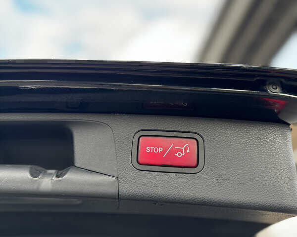 Черный Мерседес Е-Класс, объемом двигателя 1.95 л и пробегом 327 тыс. км за 20450 $, фото 24 на Automoto.ua