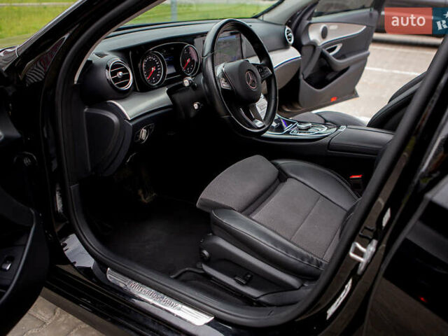 Чорний Мерседес Е-Клас, об'ємом двигуна 1.95 л та пробігом 226 тис. км за 20500 $, фото 3 на Automoto.ua