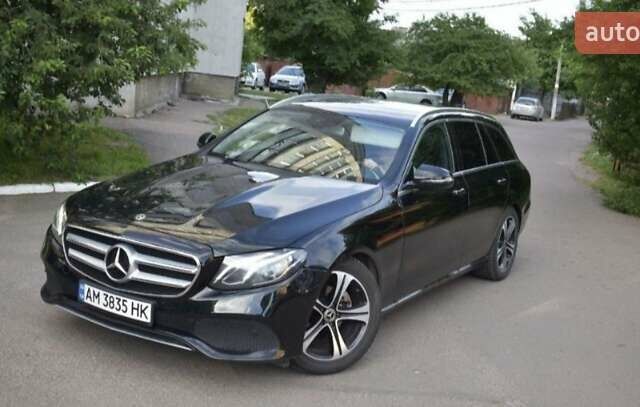 Чорний Мерседес Е-Клас, об'ємом двигуна 2 л та пробігом 235 тис. км за 23500 $, фото 12 на Automoto.ua