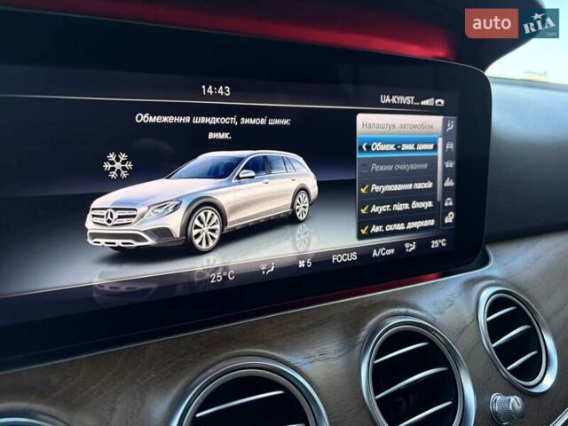 Черный Мерседес Е-Класс, объемом двигателя 2.2 л и пробегом 124 тыс. км за 35300 $, фото 48 на Automoto.ua