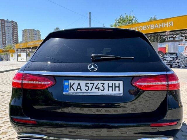 Чорний Мерседес Е-Клас, об'ємом двигуна 1.95 л та пробігом 259 тис. км за 24999 $, фото 6 на Automoto.ua