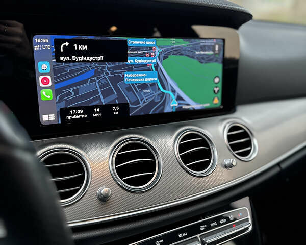 Черный Мерседес Е-Класс, объемом двигателя 1.95 л и пробегом 327 тыс. км за 20450 $, фото 13 на Automoto.ua