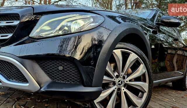 Черный Мерседес Е-Класс, объемом двигателя 1.95 л и пробегом 268 тыс. км за 29950 $, фото 4 на Automoto.ua