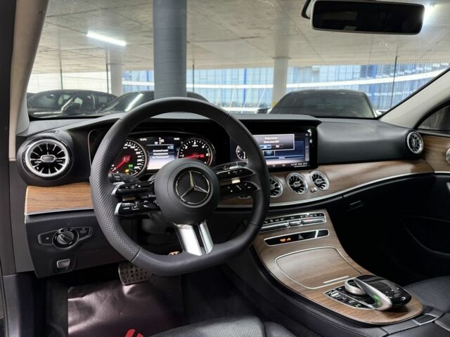 Черный Мерседес Е-Класс, объемом двигателя 2.1 л и пробегом 177 тыс. км за 19900 $, фото 19 на Automoto.ua