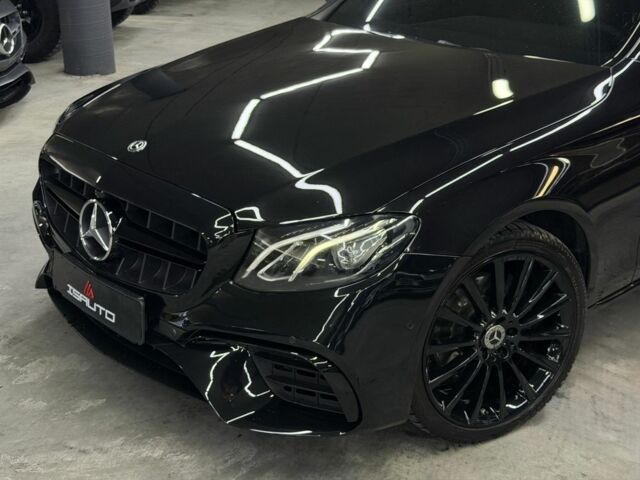 Черный Мерседес Е-Класс, объемом двигателя 2.1 л и пробегом 177 тыс. км за 19900 $, фото 5 на Automoto.ua