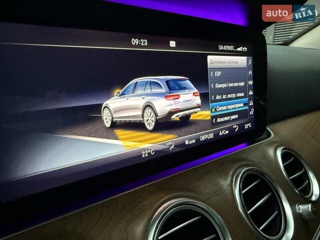 Чорний Мерседес Е-Клас, об'ємом двигуна 2.2 л та пробігом 120 тис. км за 35200 $, фото 37 на Automoto.ua