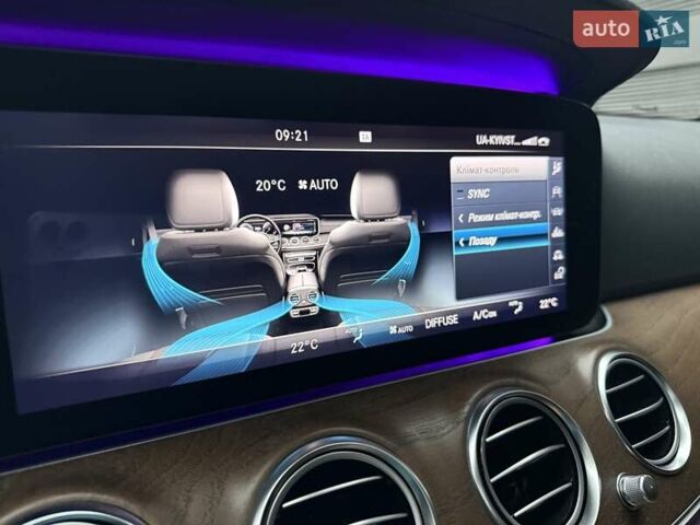 Чорний Мерседес Е-Клас, об'ємом двигуна 2.2 л та пробігом 120 тис. км за 35200 $, фото 53 на Automoto.ua