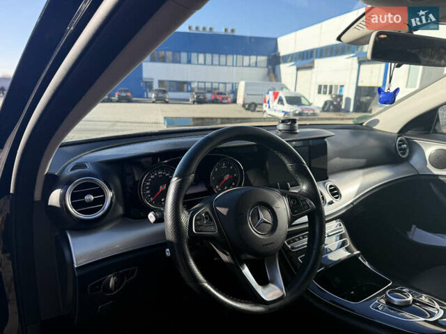 Чорний Мерседес Е-Клас, об'ємом двигуна 1.95 л та пробігом 305 тис. км за 20300 $, фото 8 на Automoto.ua