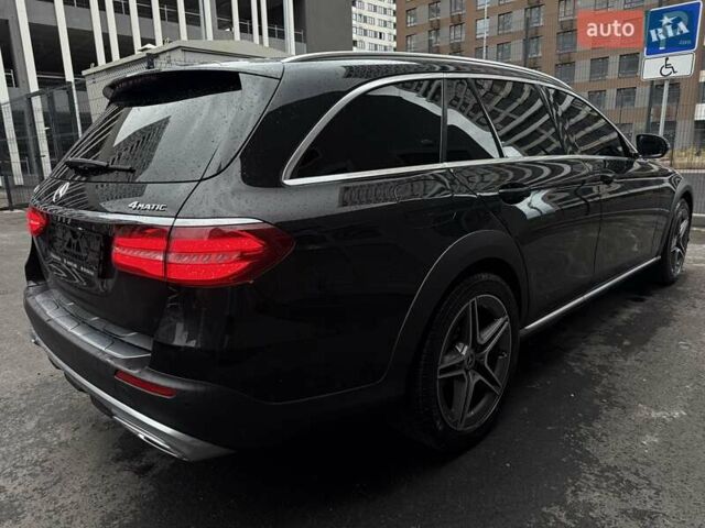 Чорний Мерседес Е-Клас, об'ємом двигуна 2.2 л та пробігом 120 тис. км за 35200 $, фото 6 на Automoto.ua