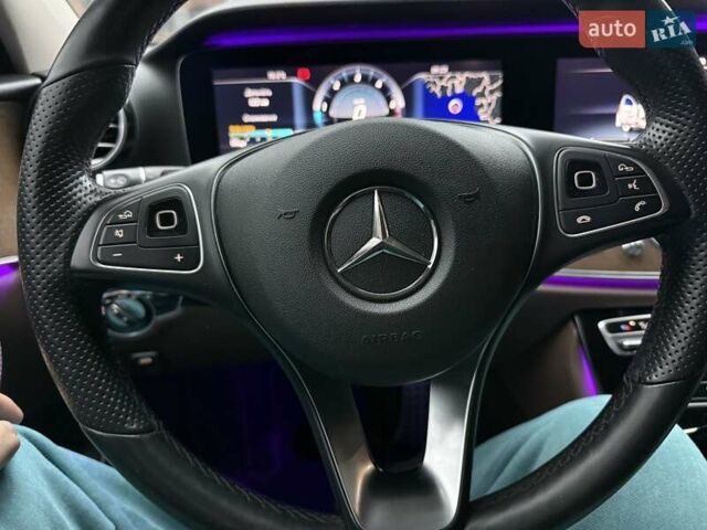 Чорний Мерседес Е-Клас, об'ємом двигуна 2.2 л та пробігом 120 тис. км за 35200 $, фото 26 на Automoto.ua