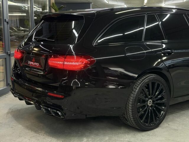 Черный Мерседес Е-Класс, объемом двигателя 2.1 л и пробегом 177 тыс. км за 19900 $, фото 11 на Automoto.ua