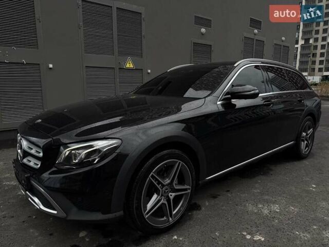 Чорний Мерседес Е-Клас, об'ємом двигуна 2.2 л та пробігом 120 тис. км за 35200 $, фото 11 на Automoto.ua