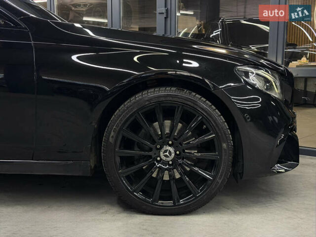 Черный Мерседес Е-Класс, объемом двигателя 1.95 л и пробегом 400 тыс. км за 19900 $, фото 4 на Automoto.ua