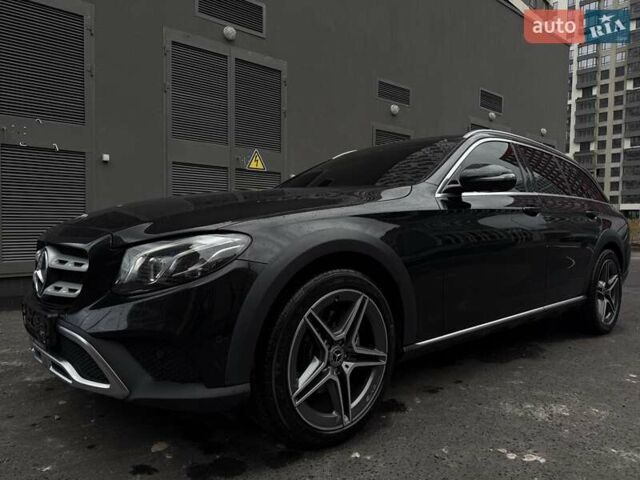 Чорний Мерседес Е-Клас, об'ємом двигуна 2.2 л та пробігом 120 тис. км за 35200 $, фото 9 на Automoto.ua