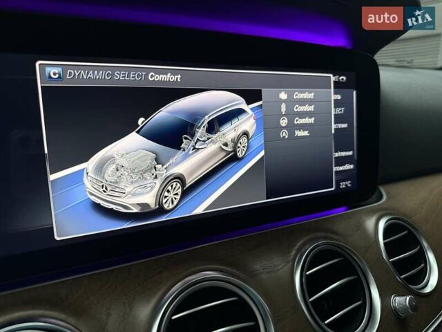 Чорний Мерседес Е-Клас, об'ємом двигуна 2.2 л та пробігом 120 тис. км за 35200 $, фото 51 на Automoto.ua