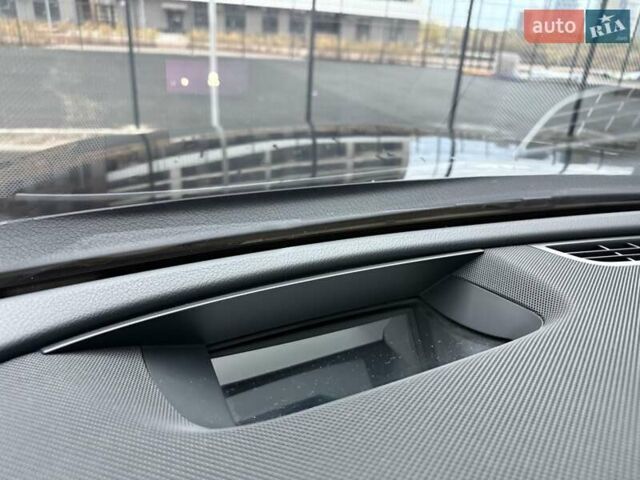 Чорний Мерседес Е-Клас, об'ємом двигуна 2.2 л та пробігом 120 тис. км за 35200 $, фото 44 на Automoto.ua
