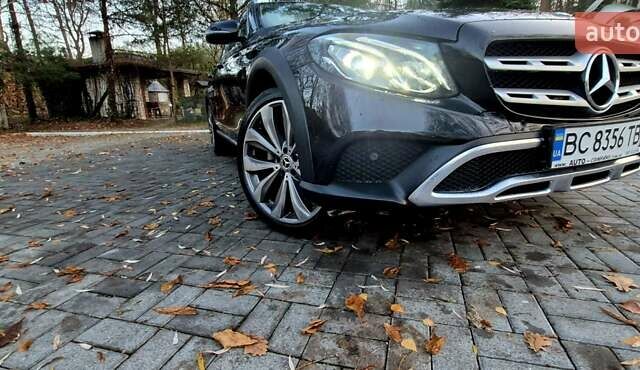 Черный Мерседес Е-Класс, объемом двигателя 1.95 л и пробегом 268 тыс. км за 29950 $, фото 18 на Automoto.ua